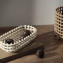 Charger l'image dans la galerie, Panier en céramique ovale