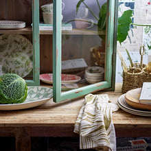 Charger l'image dans la galerie, Vitrine verte Hazem