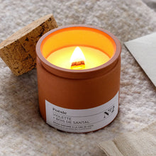Charger l'image dans la galerie, N°2 Violette + Bois de Santal - BOUGIE POESIE