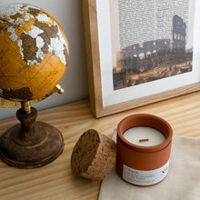 Charger l'image dans la galerie, N°4 Fleurs sauvages + air marin - BOUGIE POESIE