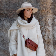 Charger l'image dans la galerie, Pochette Emilie cognac