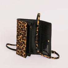 Charger l'image dans la galerie, Pochette Gina Léopard