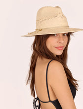 Charger l'image dans la galerie, Chapeau Ava Sea Shell