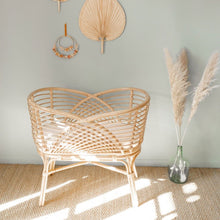 Charger l'image dans la galerie, Berceau en rotin - RAJA