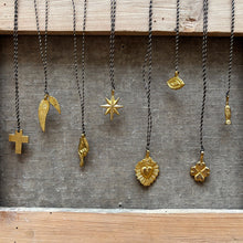 Charger l'image dans la galerie, Grigri sautoir BONCOEURS
