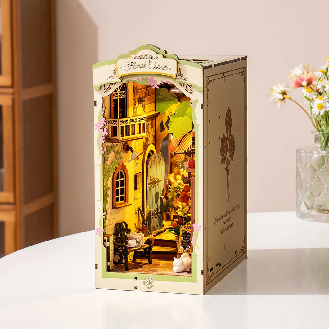 Maison miniature Rolife - Booknook floral corner