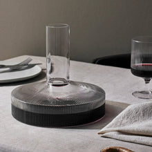 Charger l'image dans la galerie, Carafe à vin - Ripple
