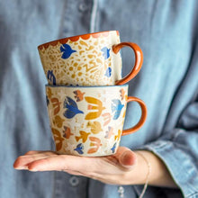 Charger l'image dans la galerie, Tasses Anniversary - lot de 2
