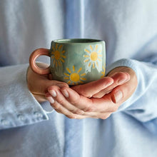 Charger l'image dans la galerie, Tasse nini Soleil
