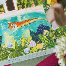 Charger l&#39;image dans la galerie, Coffret de peinture au numéro - Tiger relaxing in my pool
