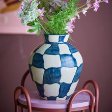 Charger l'image dans la galerie, Vase Check
